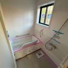 「ピッタリサイズ」システムバス設置中🛀